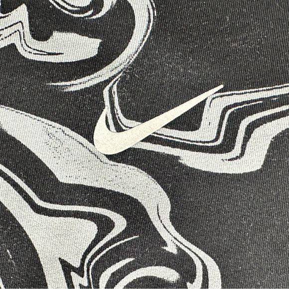 Nike Black & Gray Swirl Capri Dry Fit Leggings - Picture 5 of 7